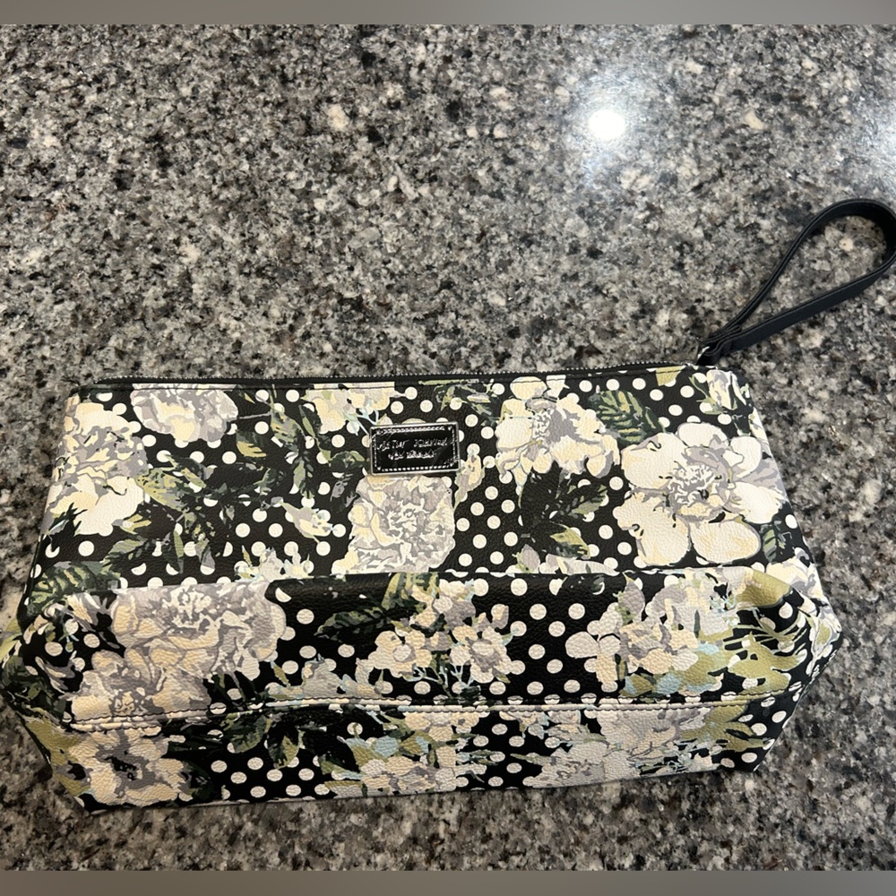 Betsy Johnson • New York • makeup holder/wristlet